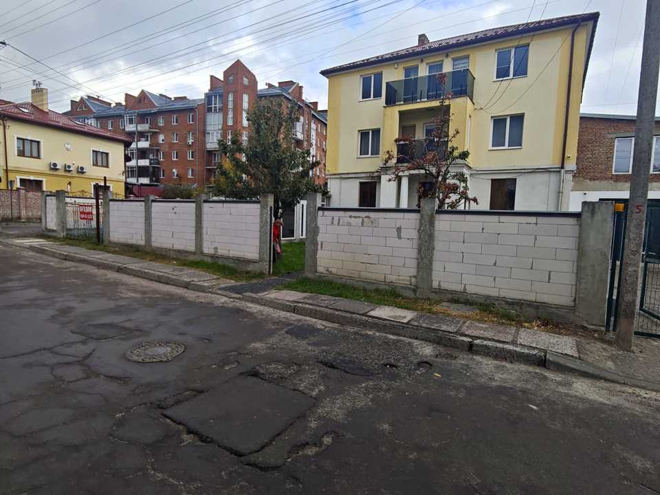 Фото з оголошення: Куликівська вул., 25