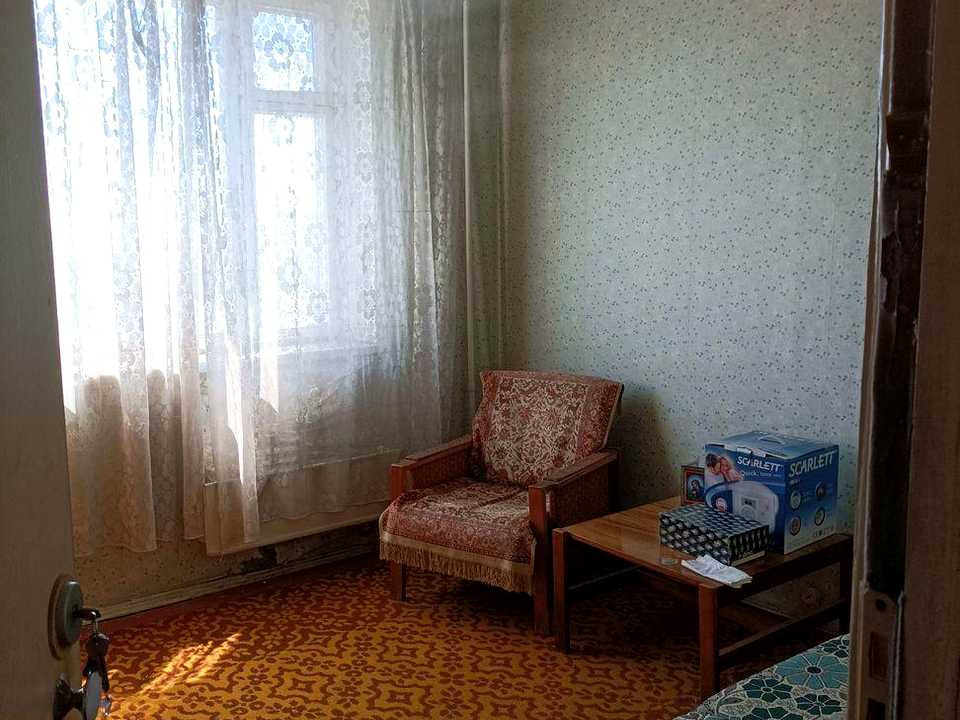 1879198697828198