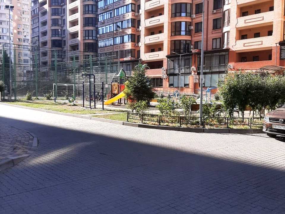 1879293737877940
