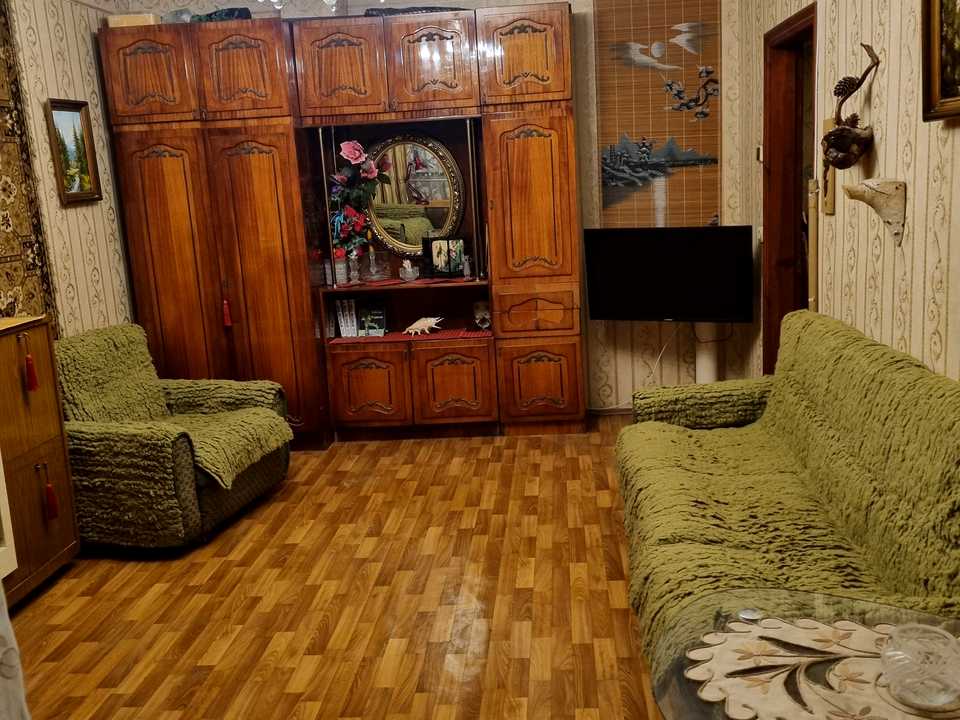 1879388823416745