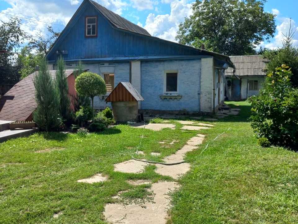 1879392803964349
