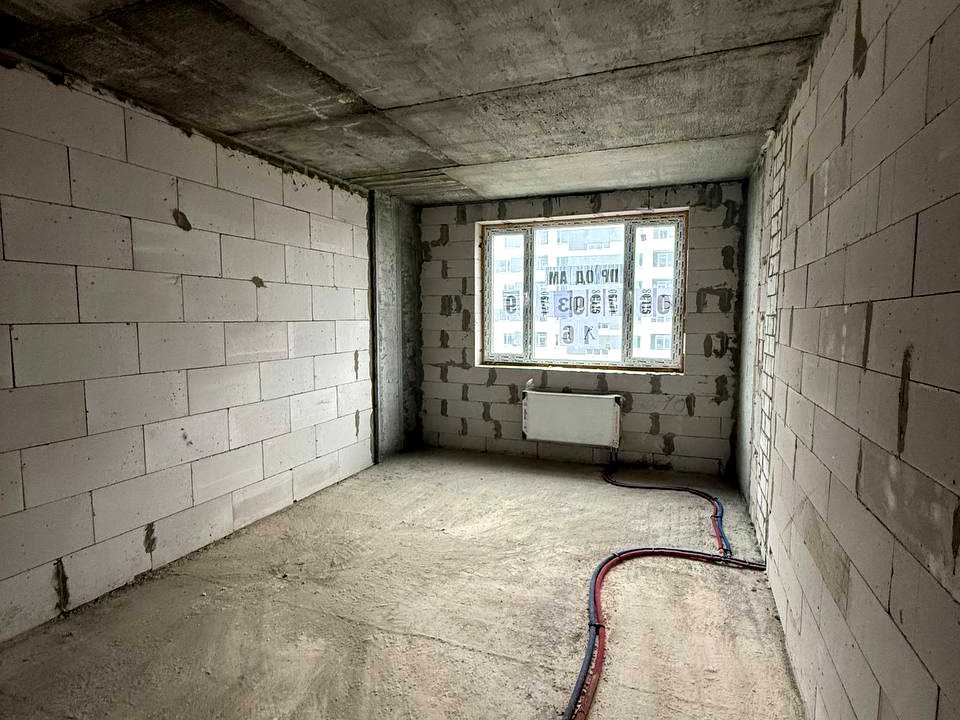 1879398348514282
