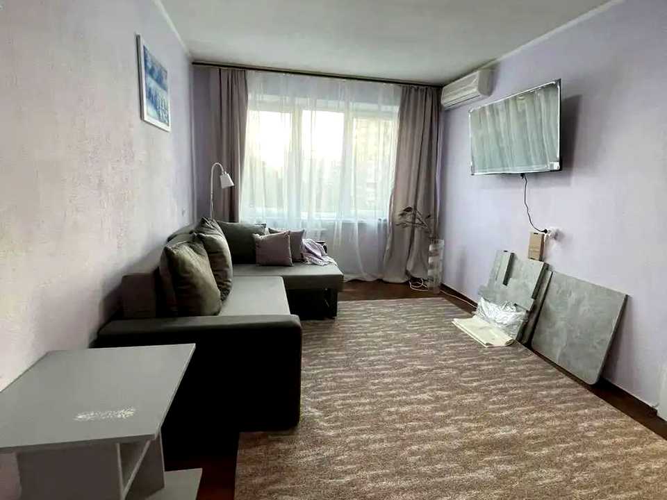1879449321383646