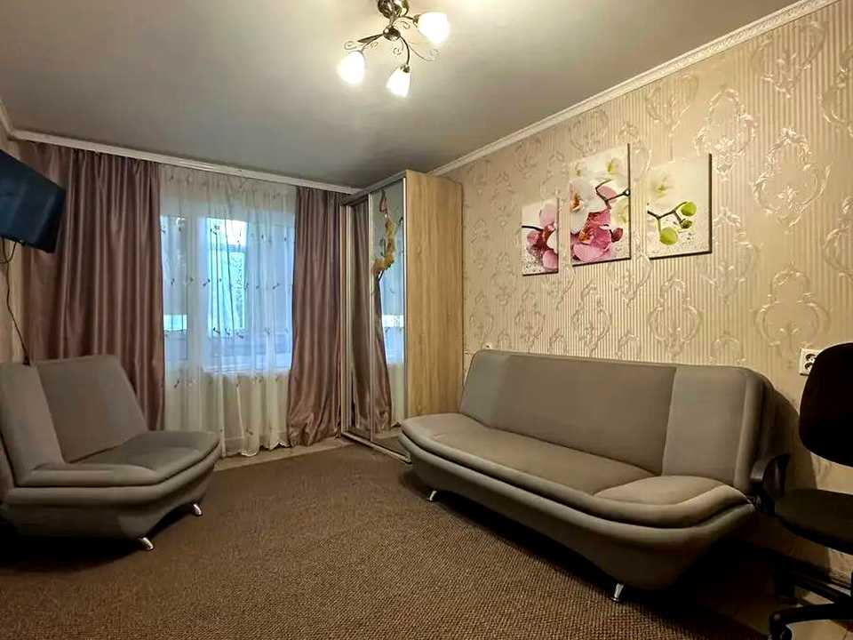 1879553796685310
