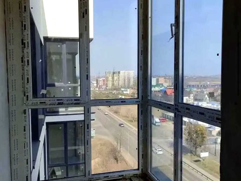 1879553854233295