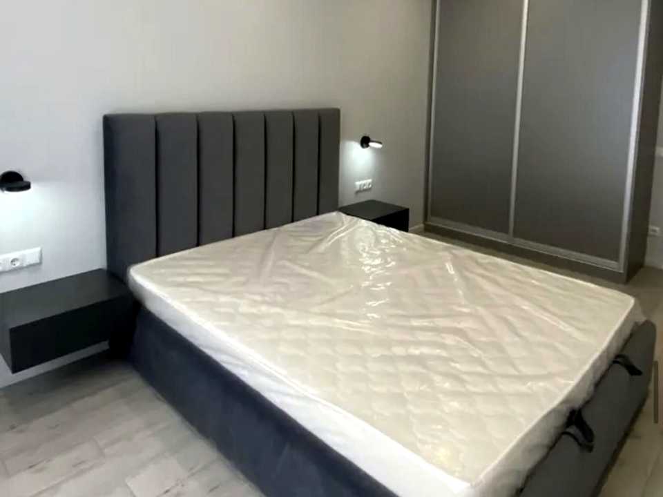 1879569474987937
