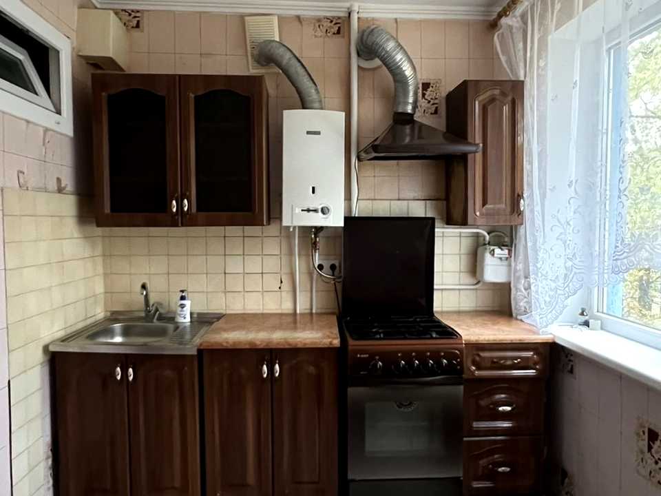 1879573687224256
