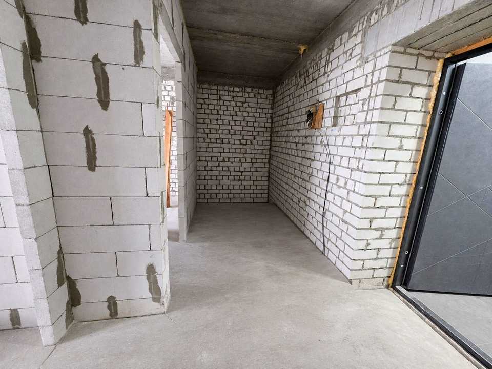 1879644864933401