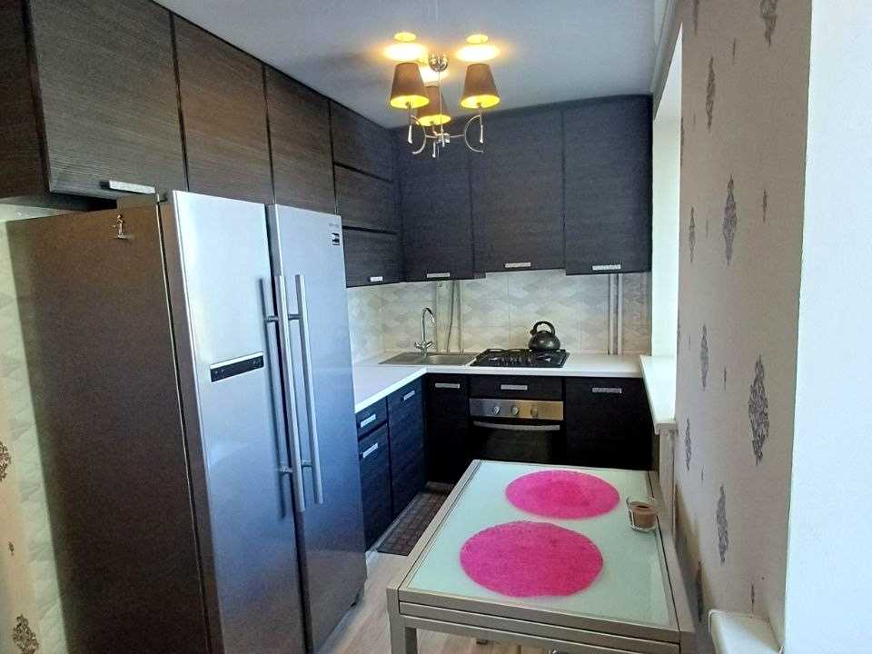1879646336247266