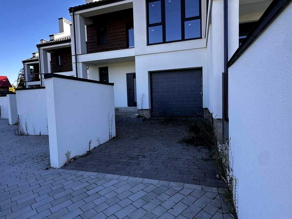 1879653453627058