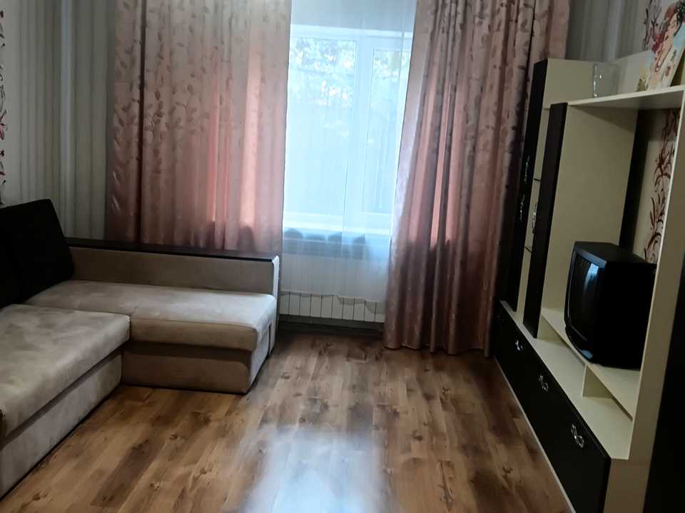1879657321542129