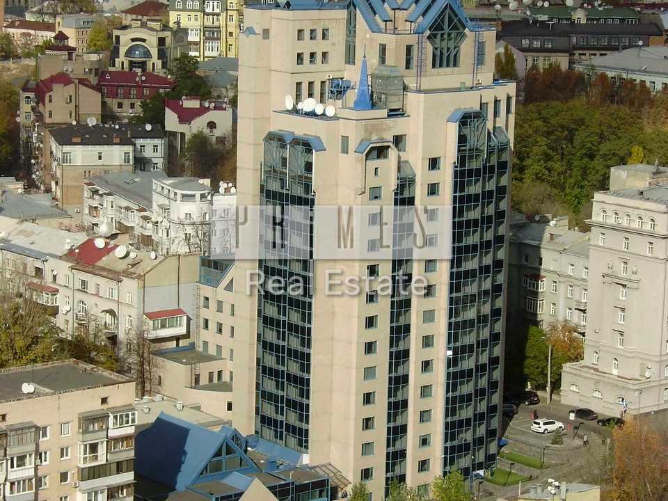 1879658926805037