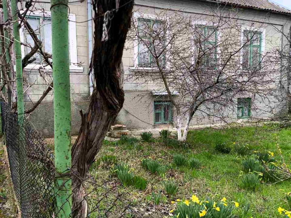 1879683853109703