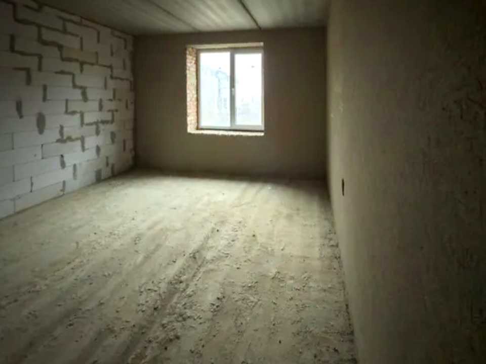 1879839051643395