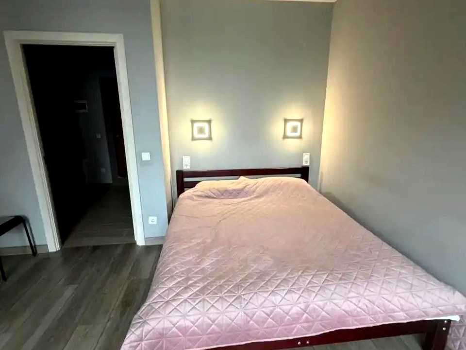 1879873379639398
