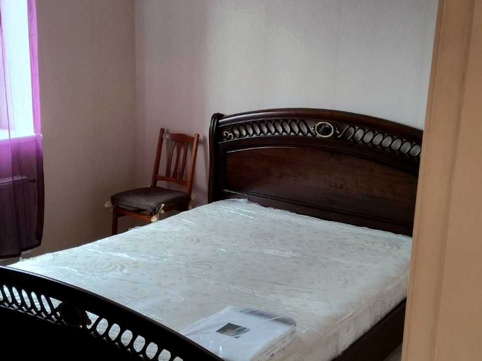 1879918676577203