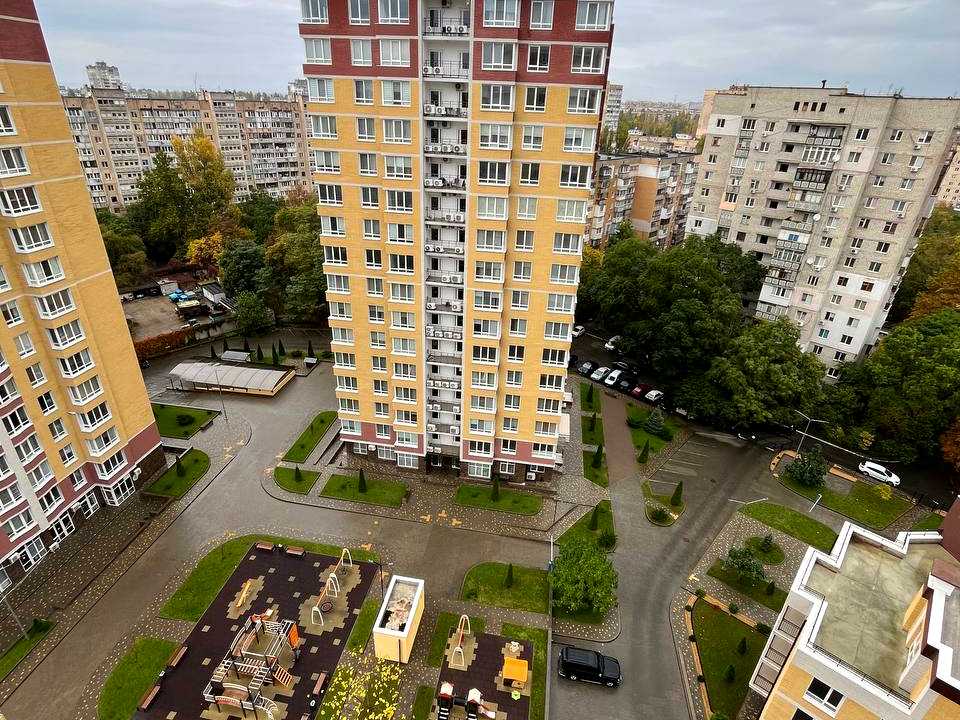 1879928893878479