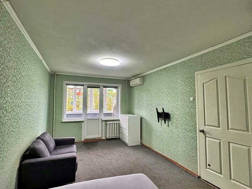 1879942169717776