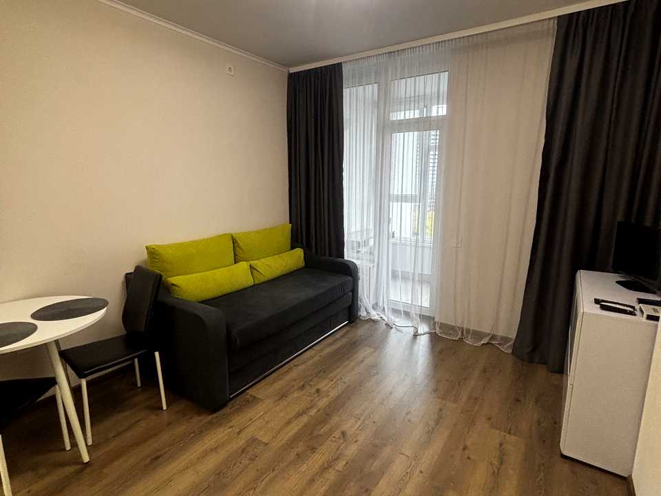 1880018694557762