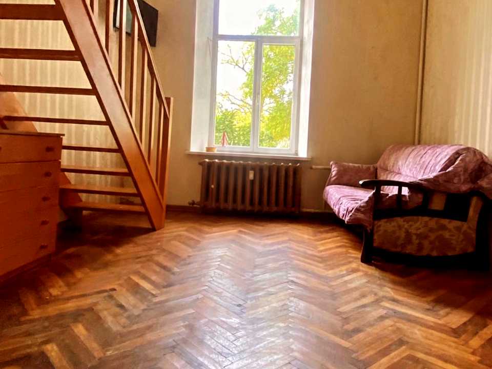 1880035799992185