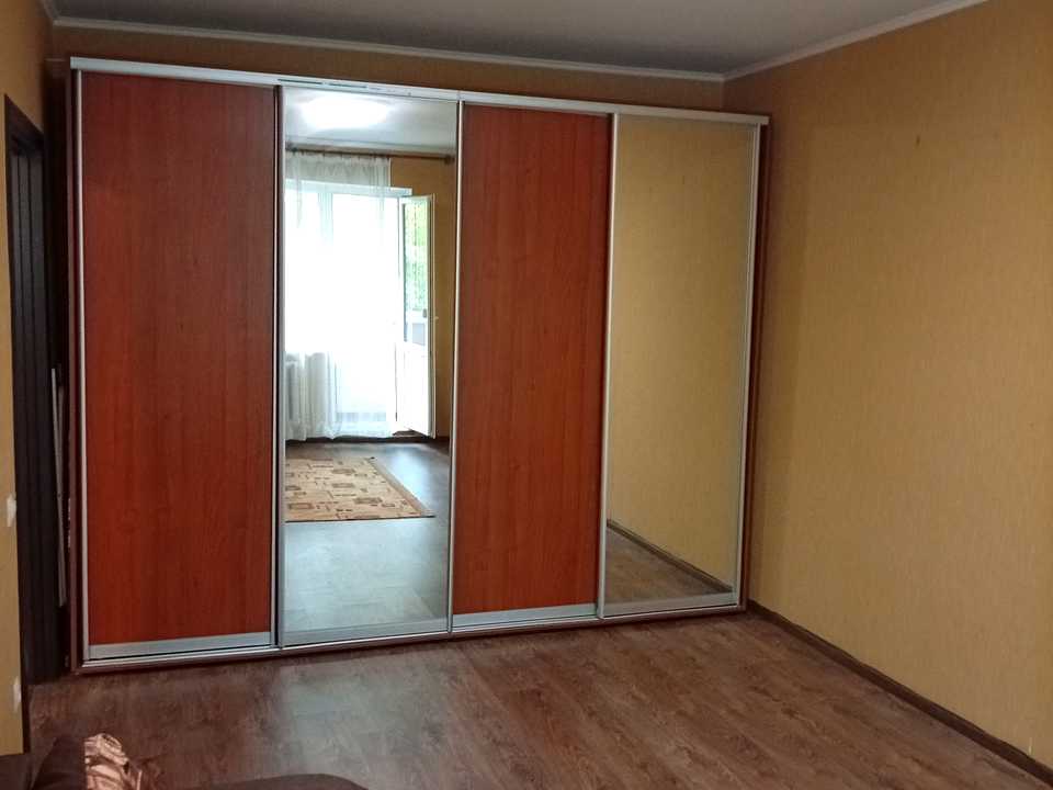 1880035935462934