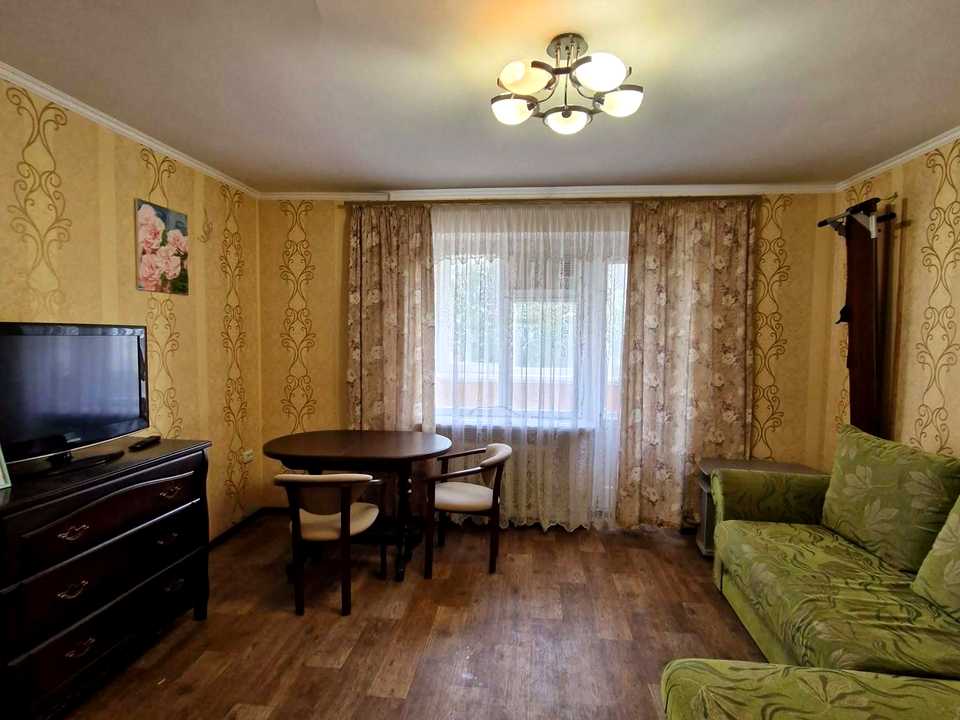 1880058767101090