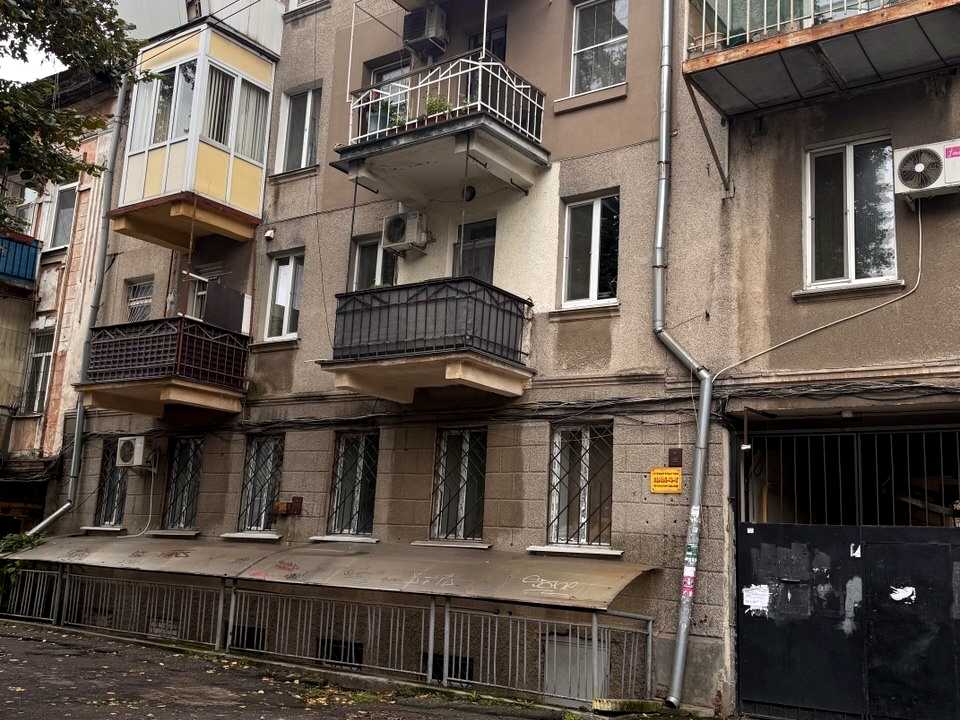 1880095891255405