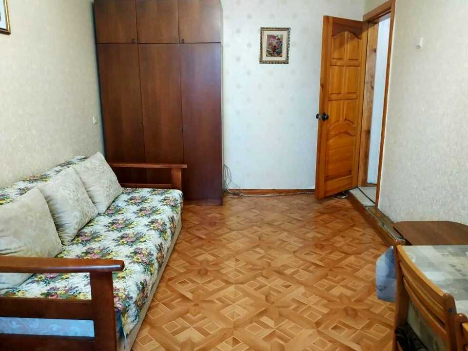 1880101048077873