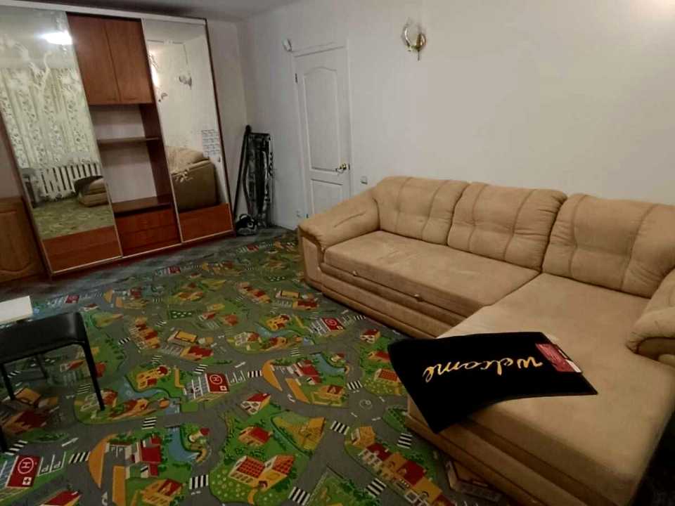 1880101505572792