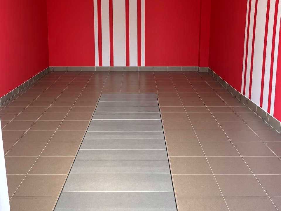1880108770025895