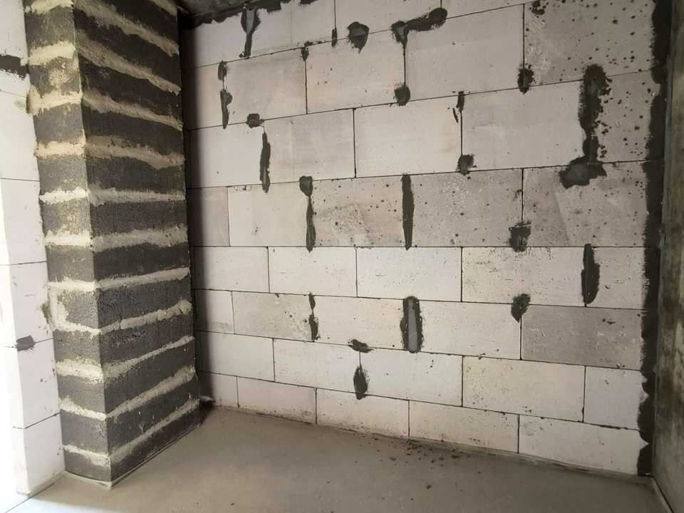 1880117437208128