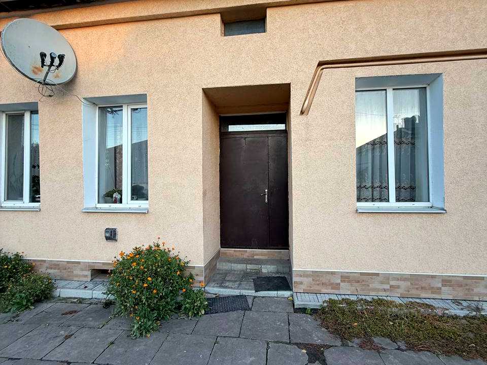 1880129467323987