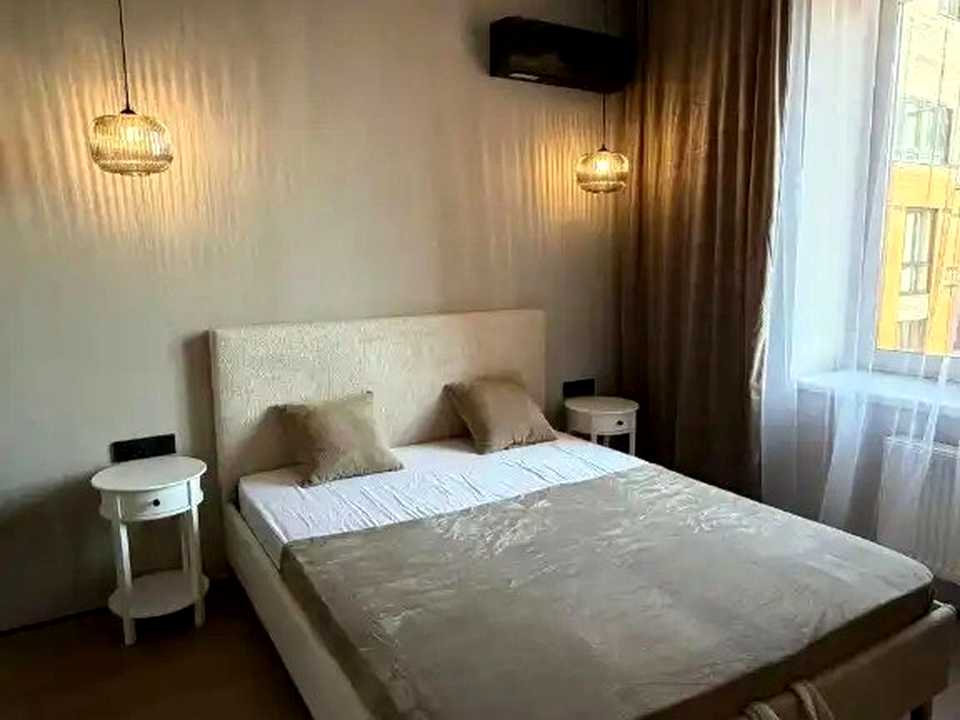1880148859712480