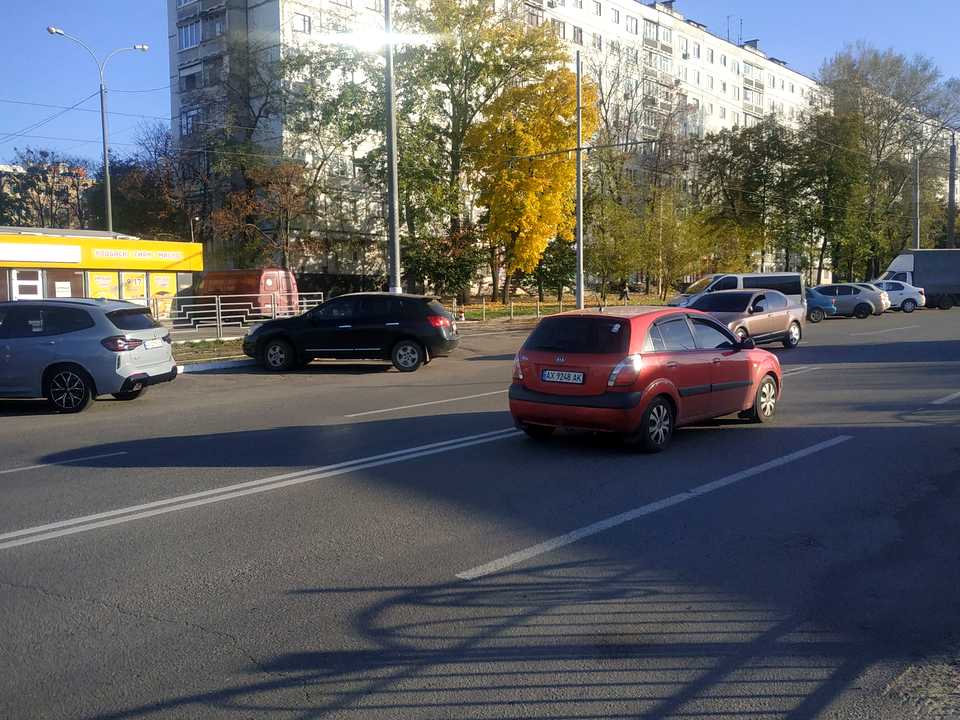 1880219288325728
