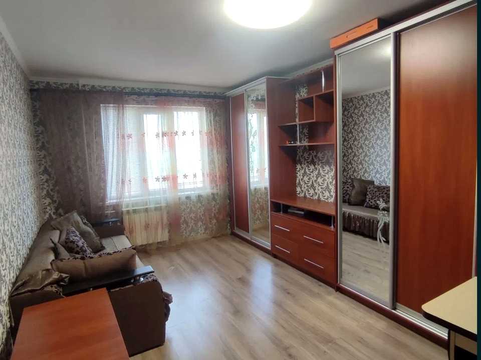 1880251954382511