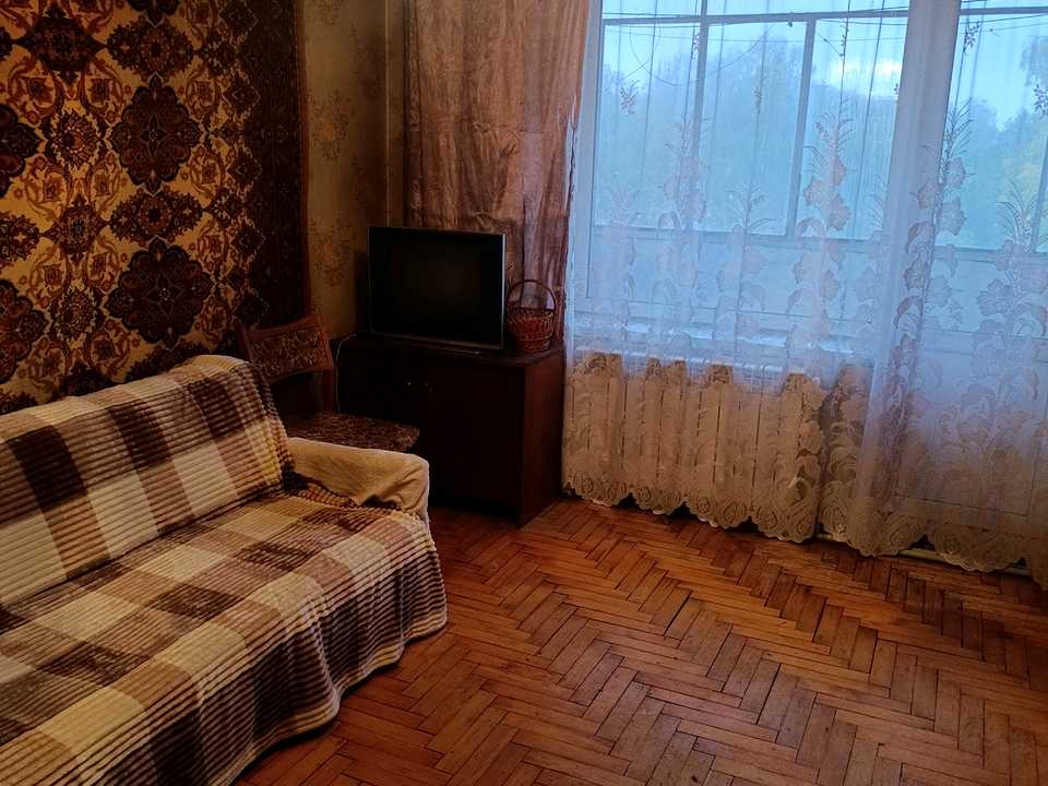 1880273316641056