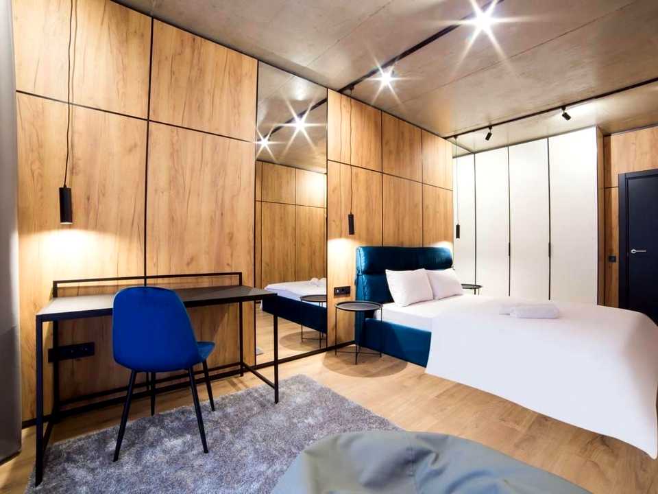 1880293275787749