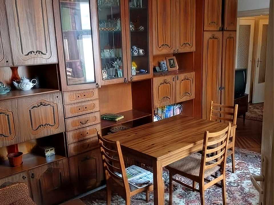 1880301939556653