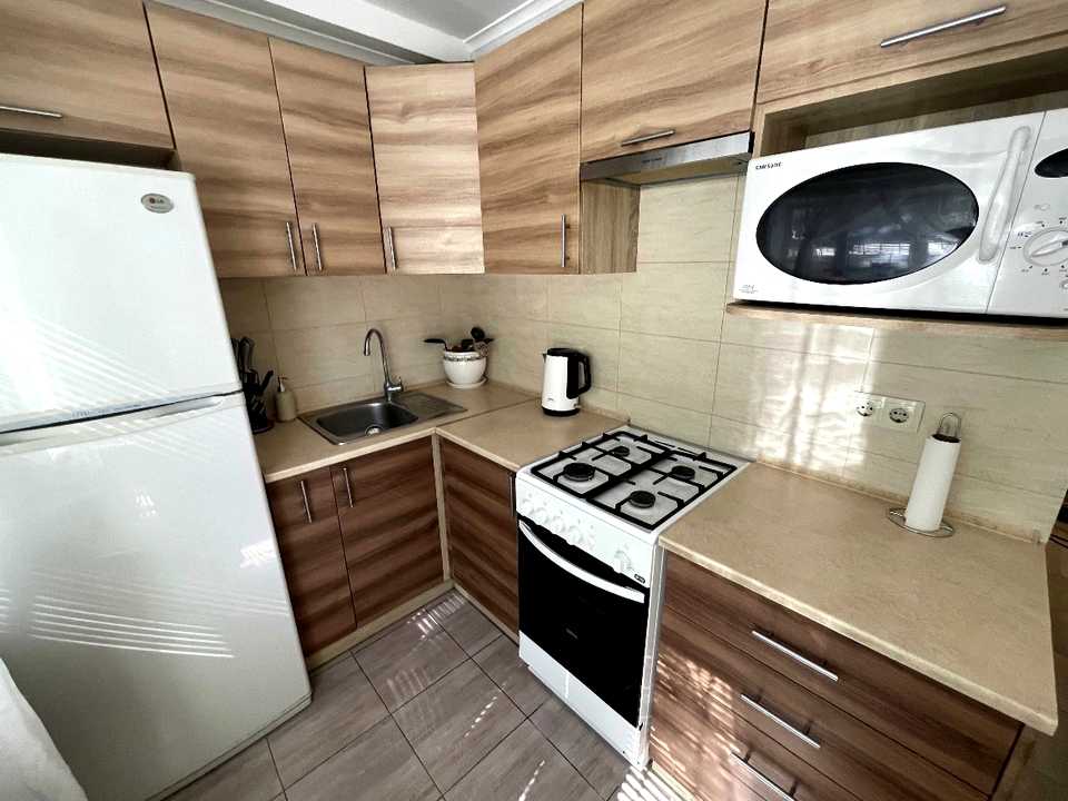 1880388993630646