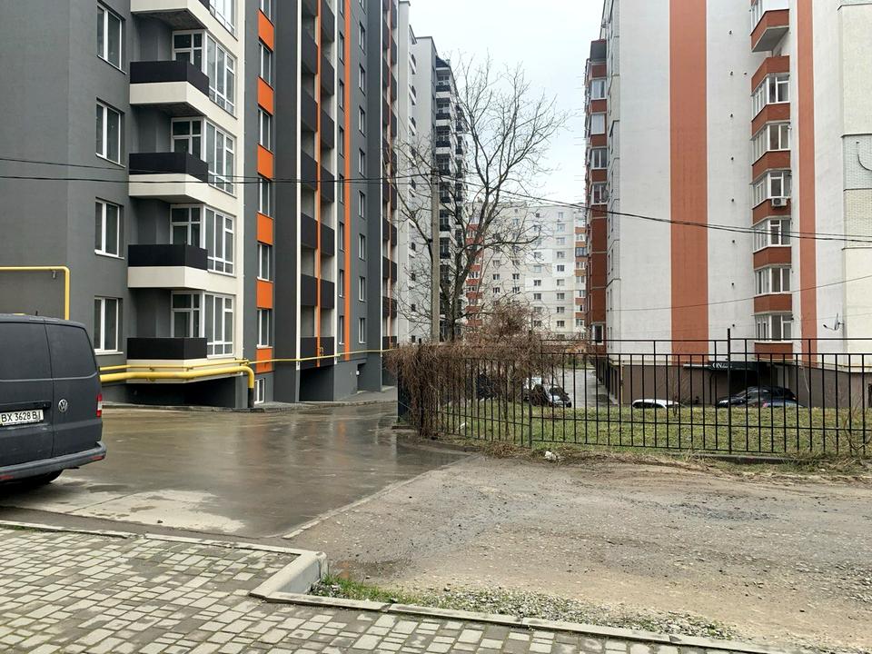 1827478431337484