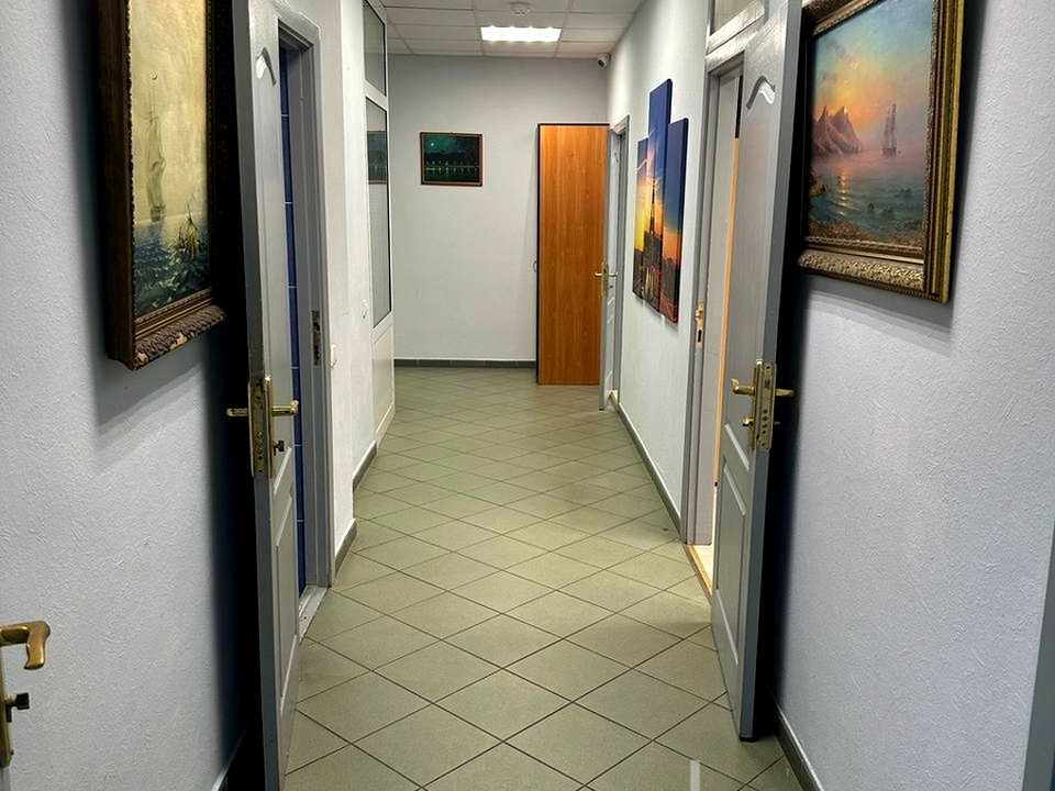 1828473937564821