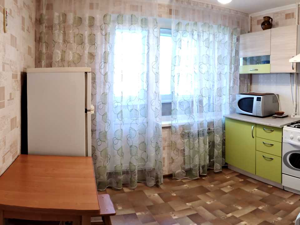 1740581382829635
