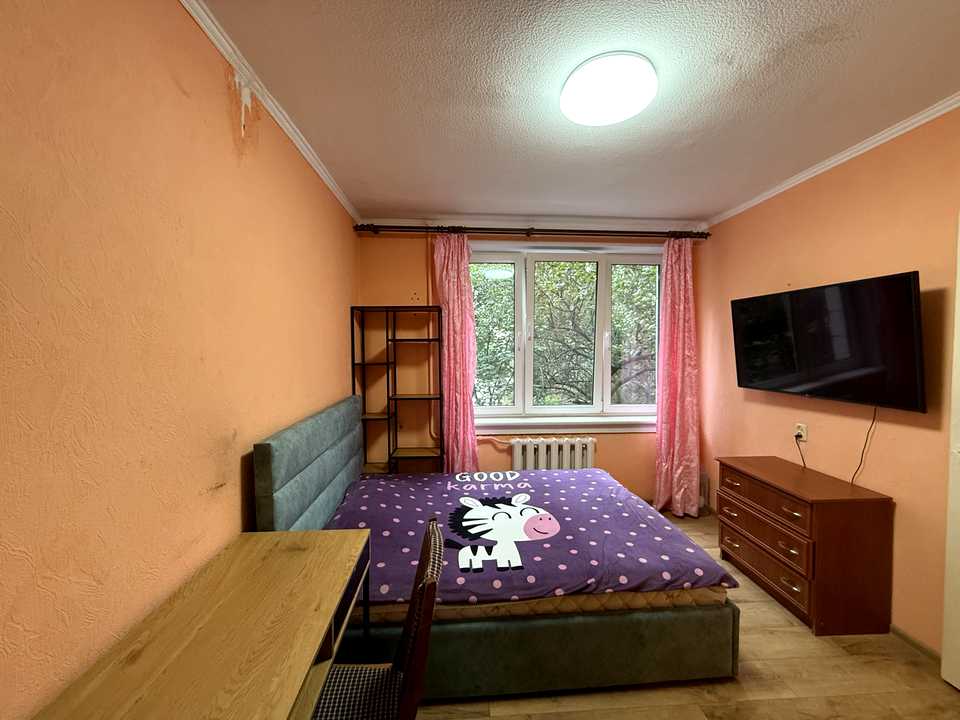 1845036015583975