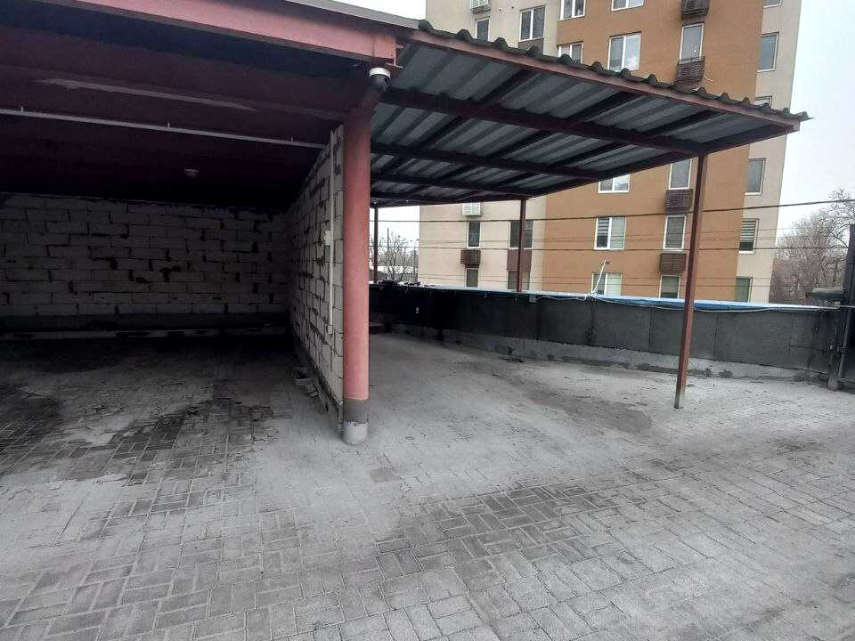 1818163558123603