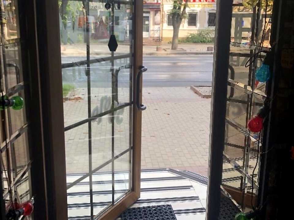 1835350740904525