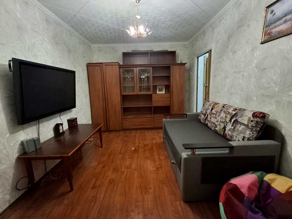 1851387539107938