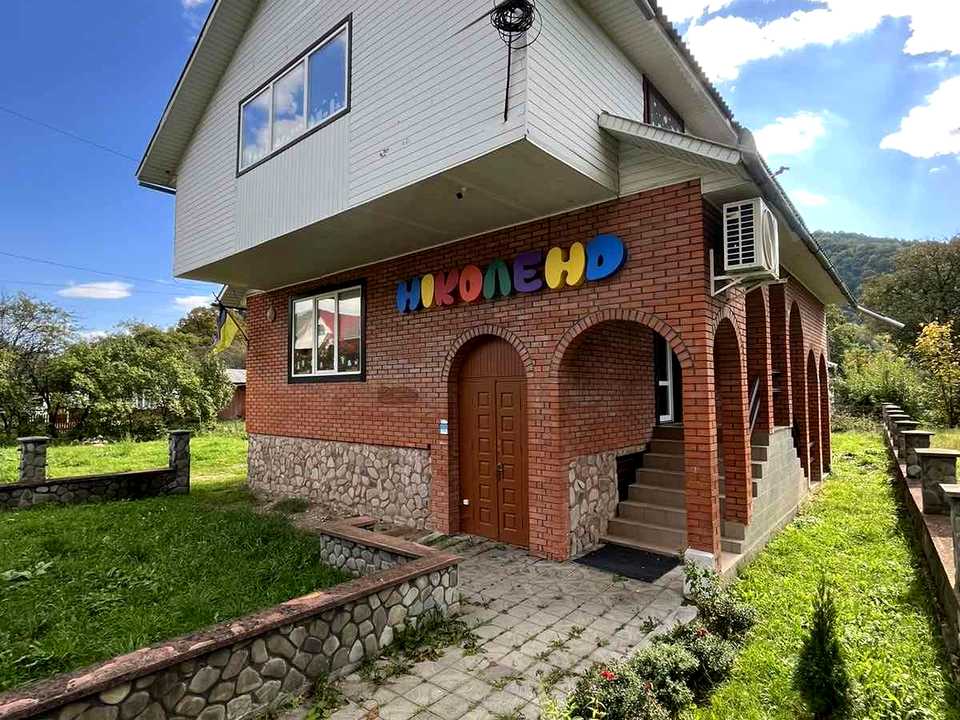 1812245373873611