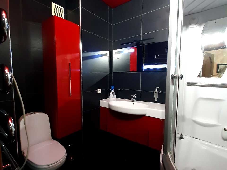 1828479776675067