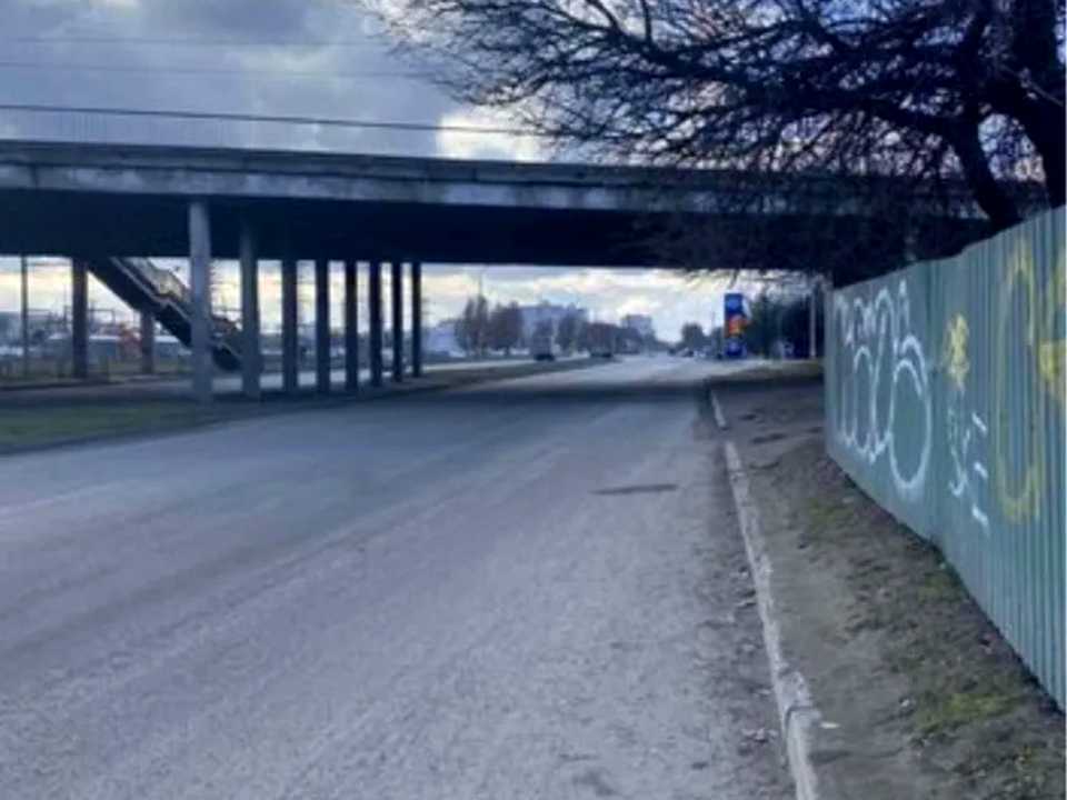 1851023975192348