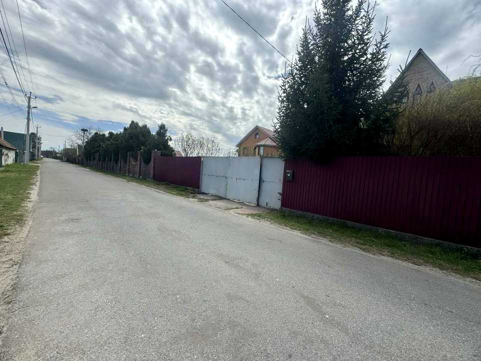 1829476584470679